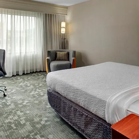 Courtyard By Marriott Anniston Oxford Hotel Exterior photo