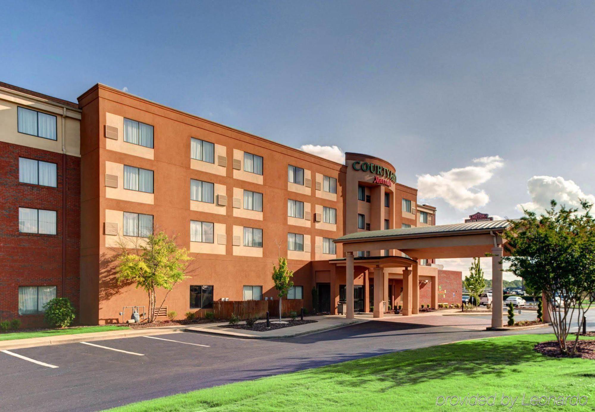 Courtyard By Marriott Anniston