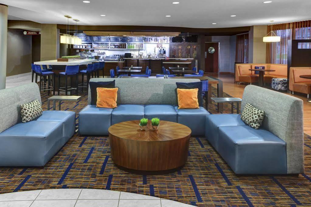 Courtyard By Marriott Anniston Hotel 3*